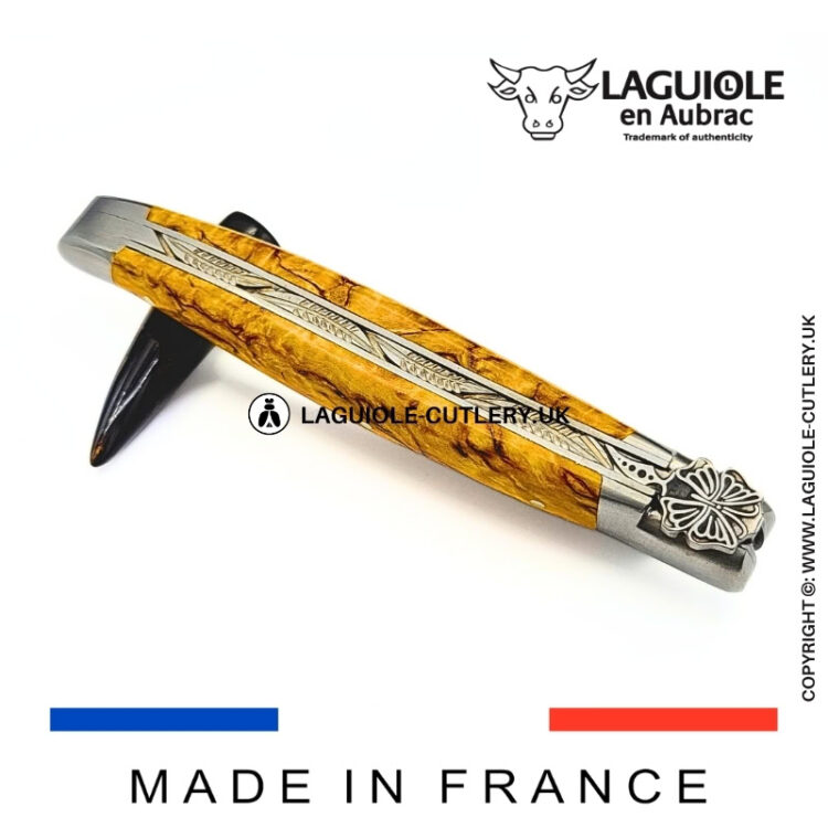 laguiole pocket knife “butterfly” in yellow birch wood