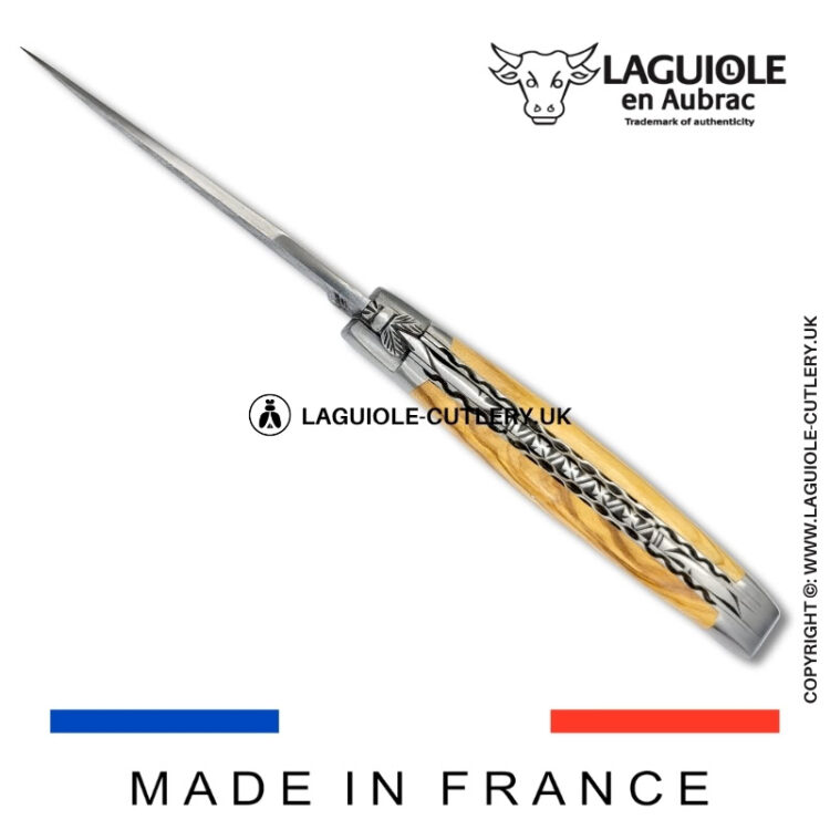 laguiole pocket knife double plates in olivewood with damascus blade