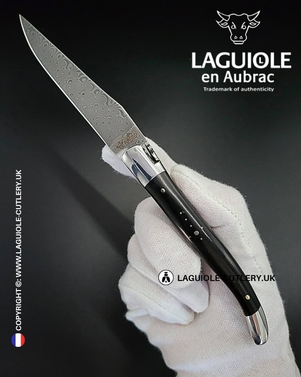 laguiole pocket knife in ebony wood with damascus blade & hand engraved plates