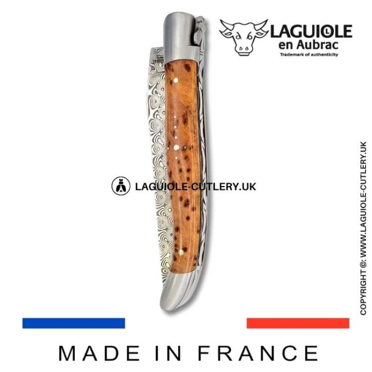 laguiole pocket knife in thuya wood with damascus blade & hand engraved plates